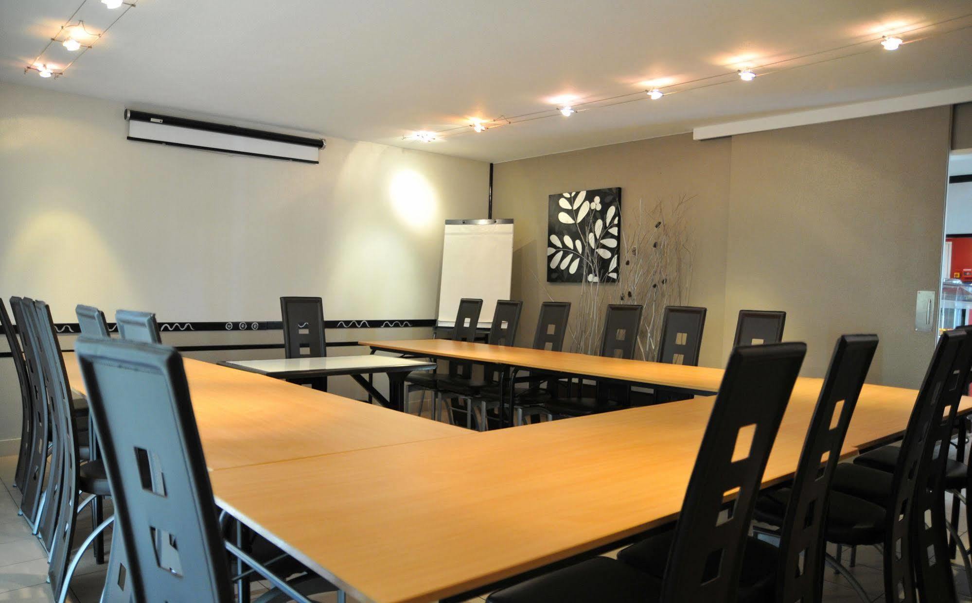 Fasthotel קרקסון מראה חיצוני תמונה
